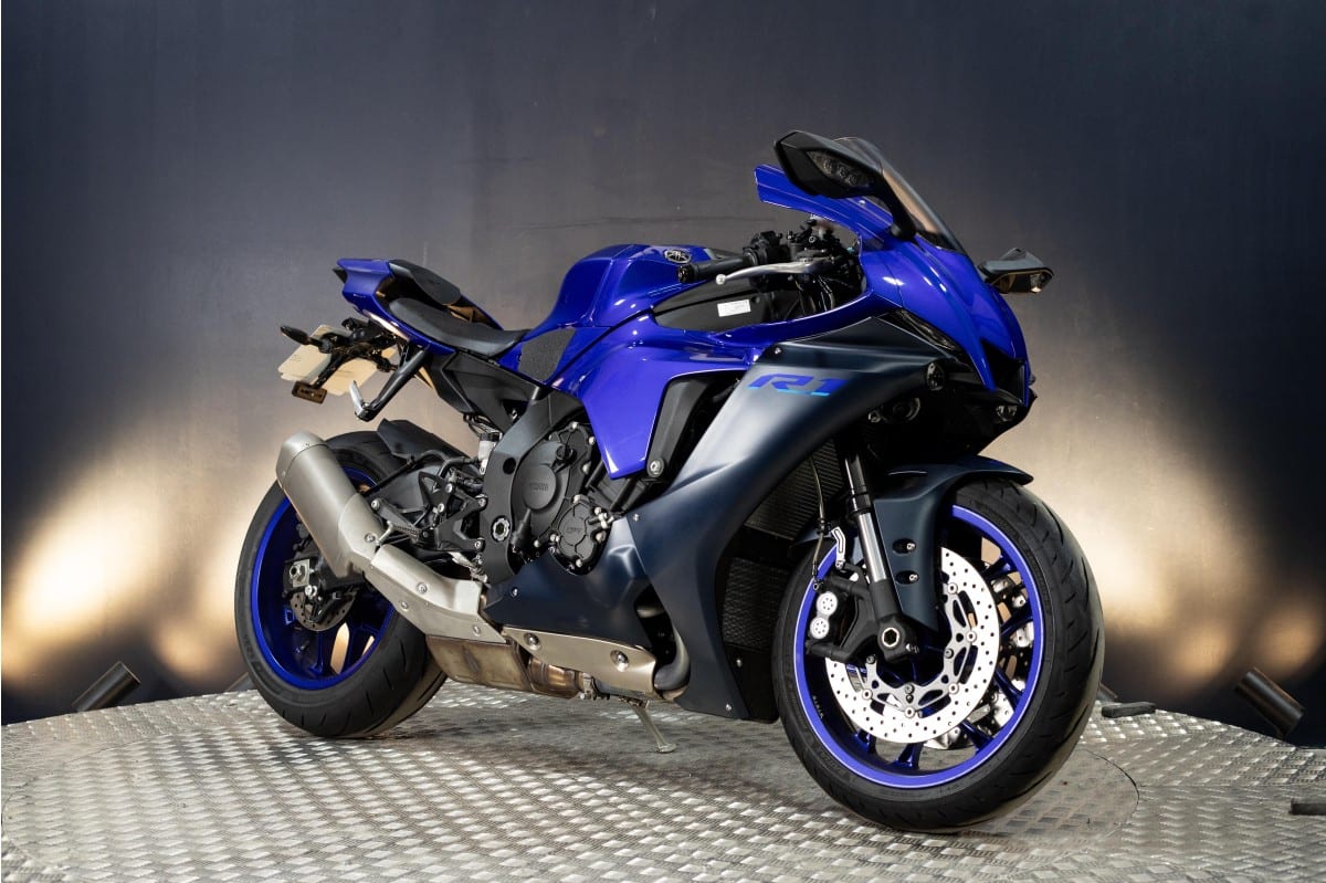 Yamaha YZF R1