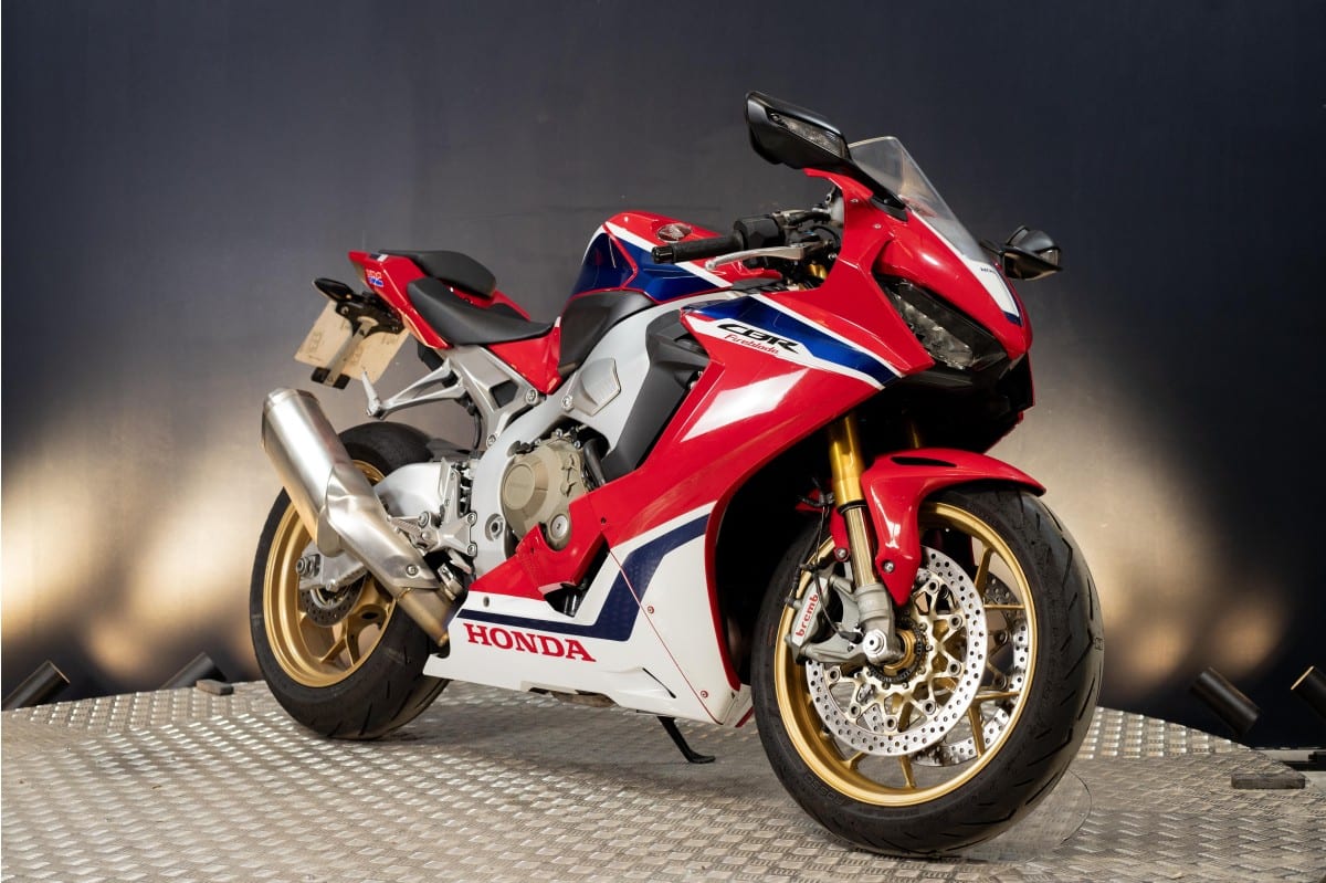 Honda CBR 1000 RR FIREBLADE SP01