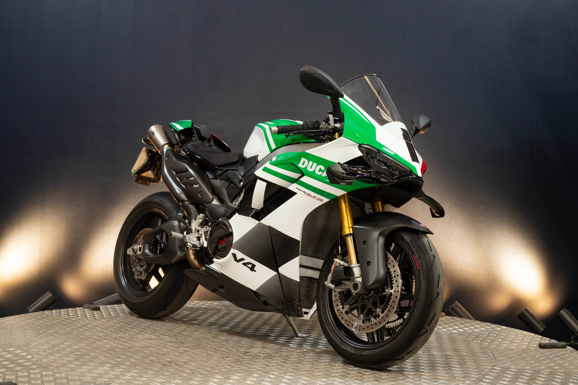 Ducati Panigale V4 Tricolore