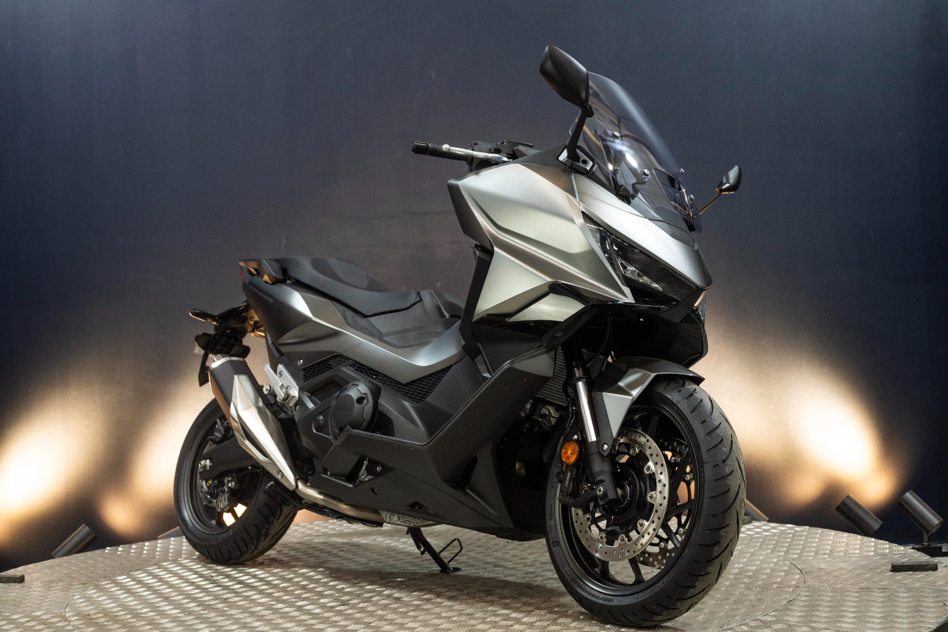 Honda Forza 750